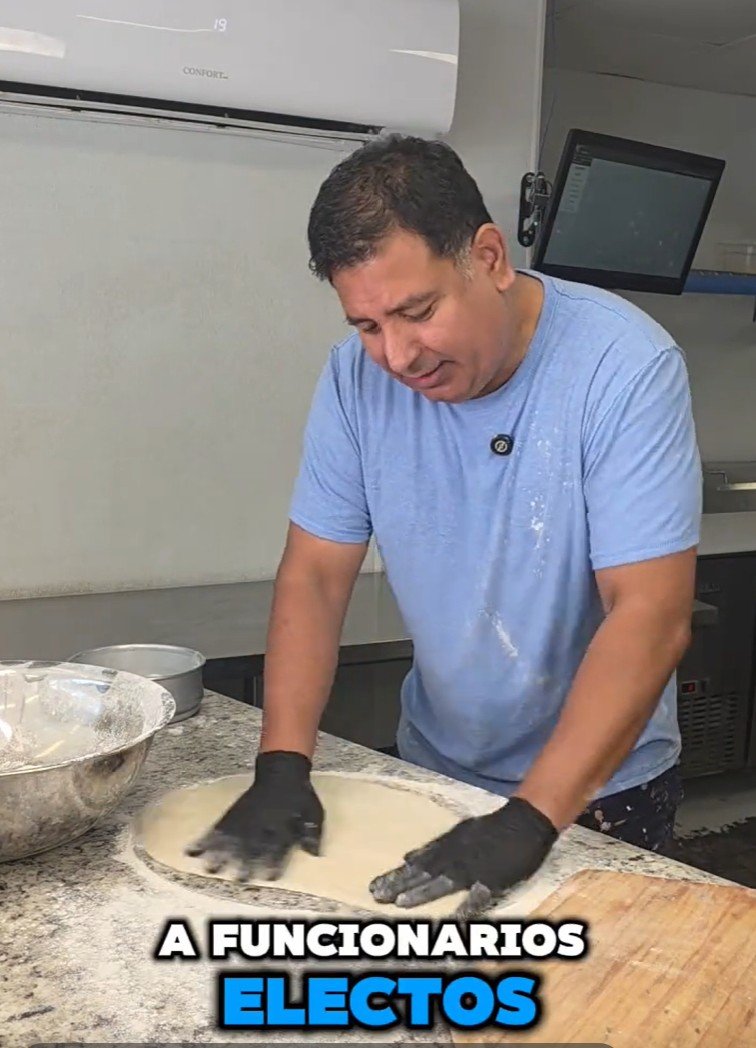 Prepara pizza y difunde antisemitismo