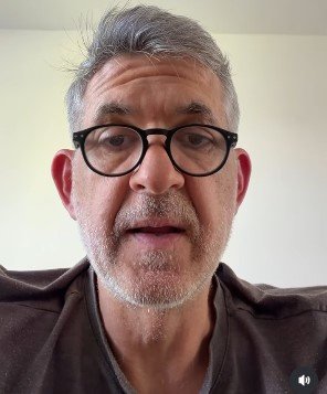 ‎“Israel debe ser intervenido, desarmado y des-sionizado”, afirma el antisemita Gak. ‎